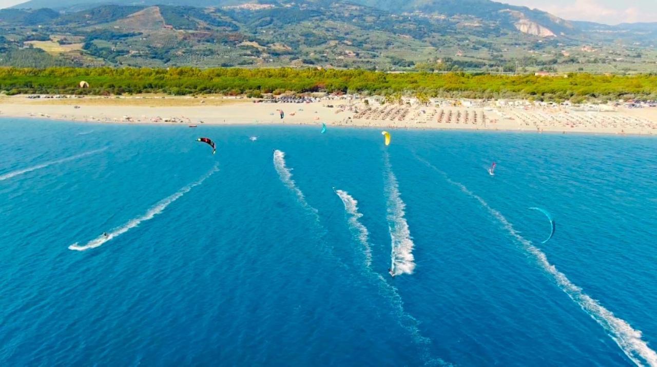 Casale Calabria Bed & Breakfast Джицерия Екстериор снимка