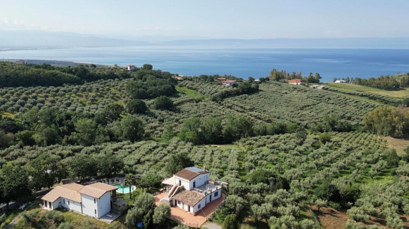 Casale Calabria Bed & Breakfast Джицерия Екстериор снимка